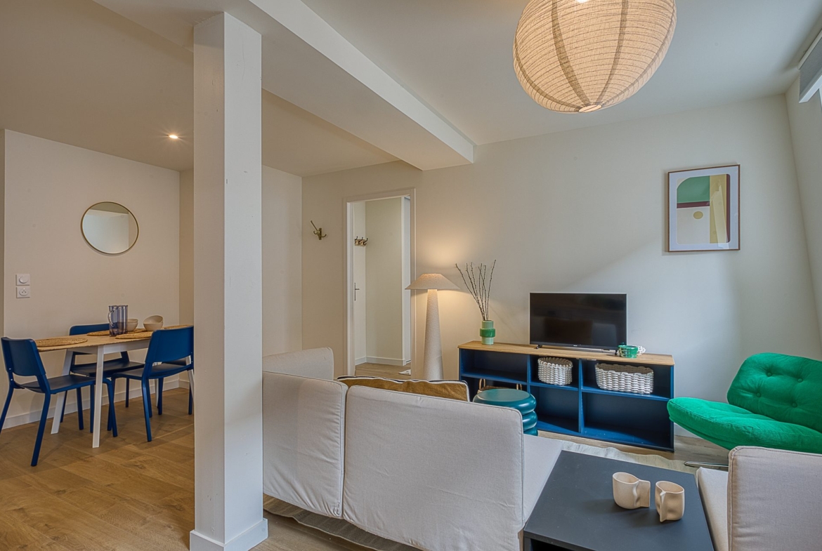 1747817154_la2221_14_original-550102