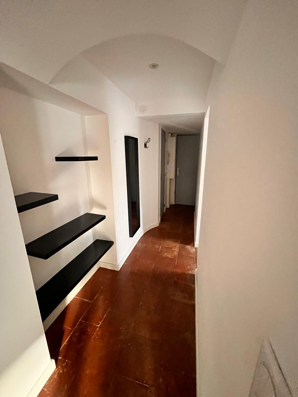 1761670403_la2323_14_original-550150