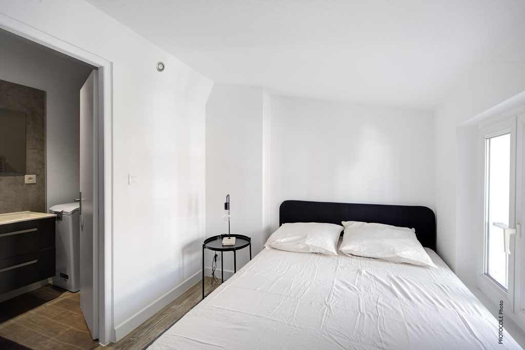 1761816381_la2324_5_original-550176