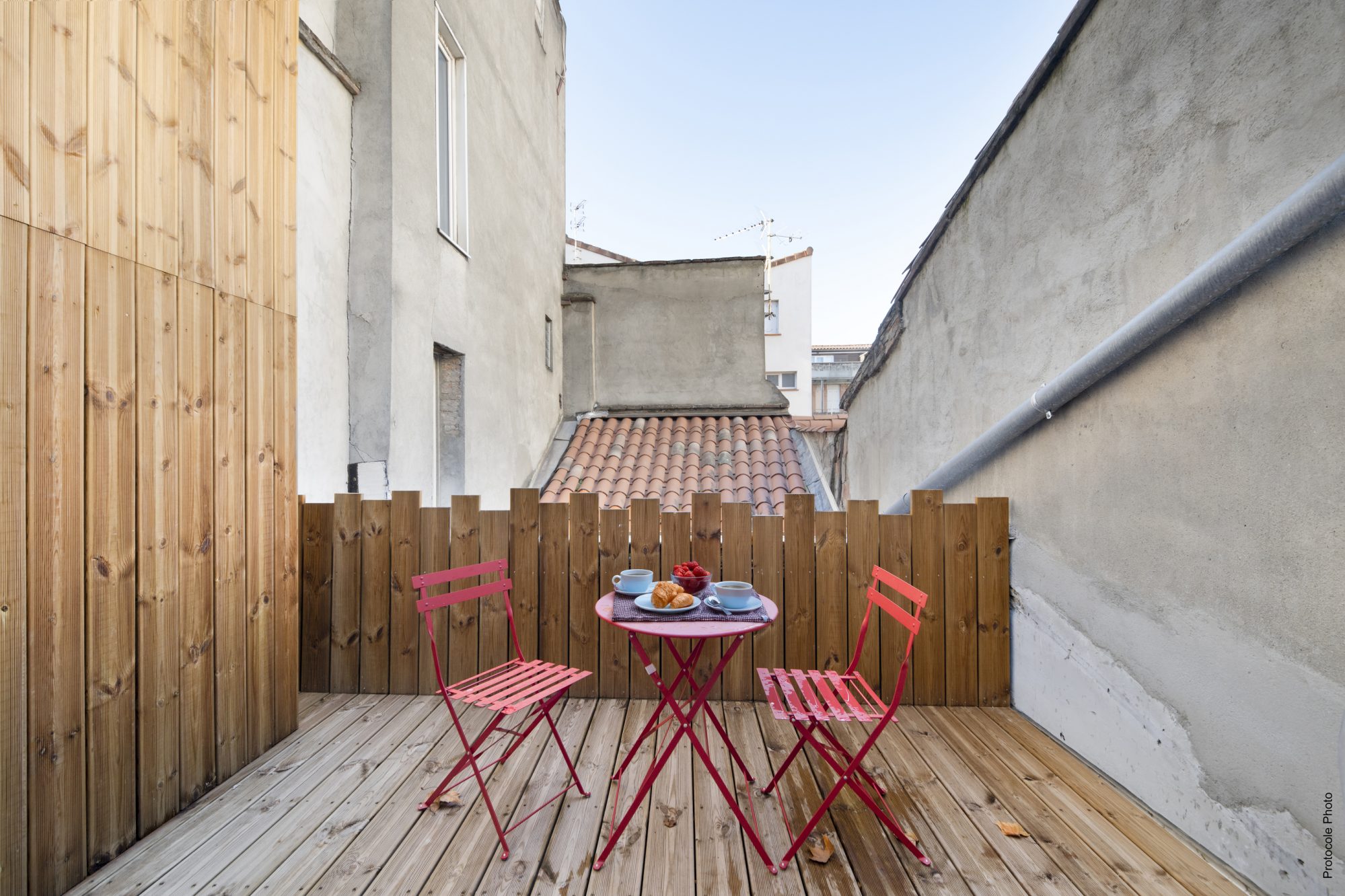 1764779735_la2344_2_original-550343