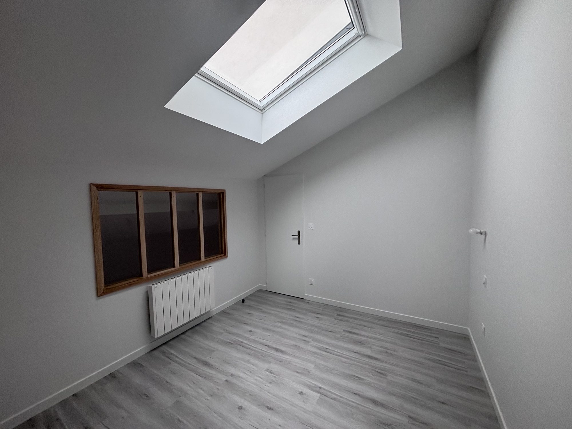 1777893978_va2453_5_original-551950 SUPERBE DUPLEX T2