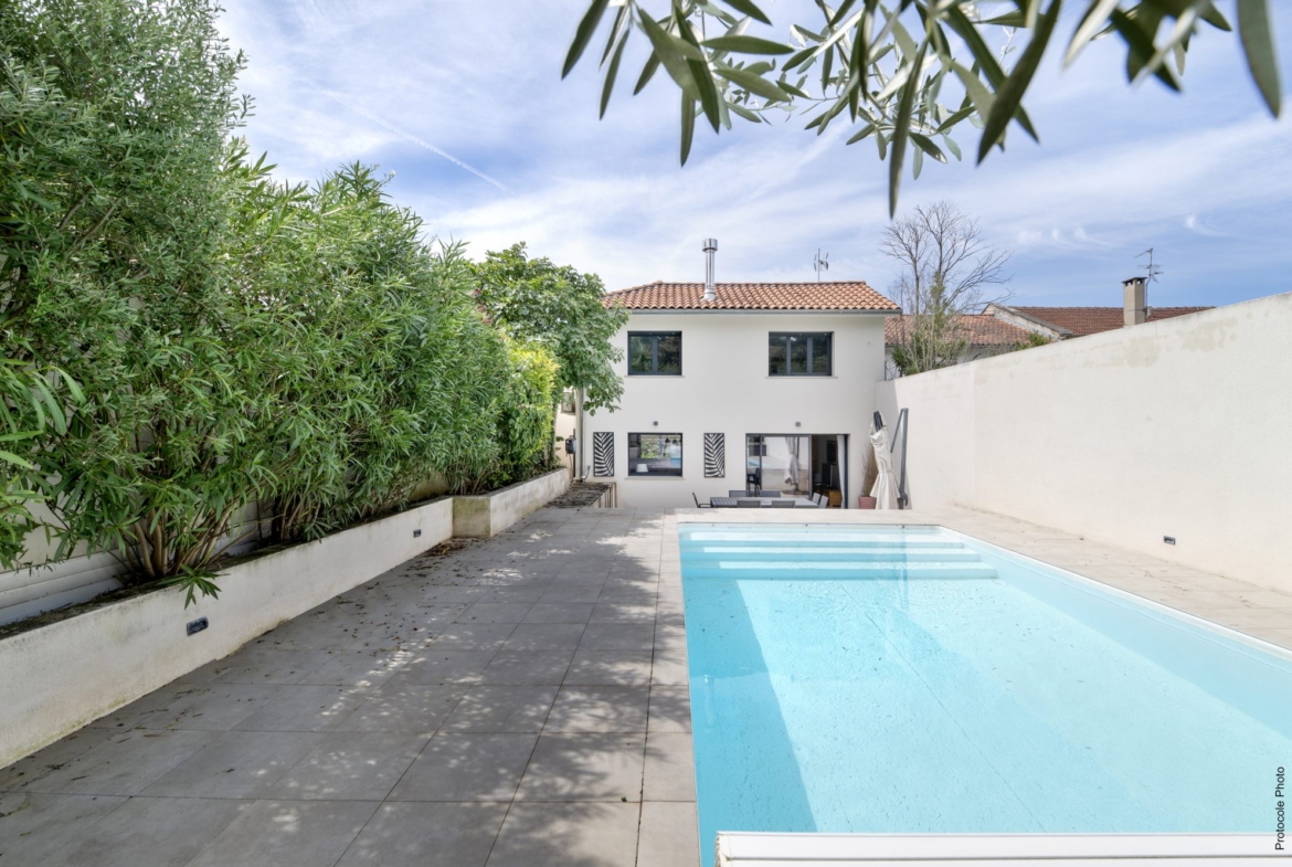 Belle maison contemporaine à la Cote Pavée