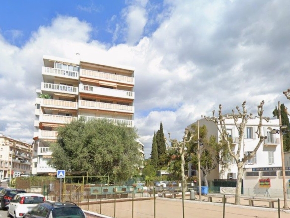 Beau studio à Cannes ! Quartier Pardo République