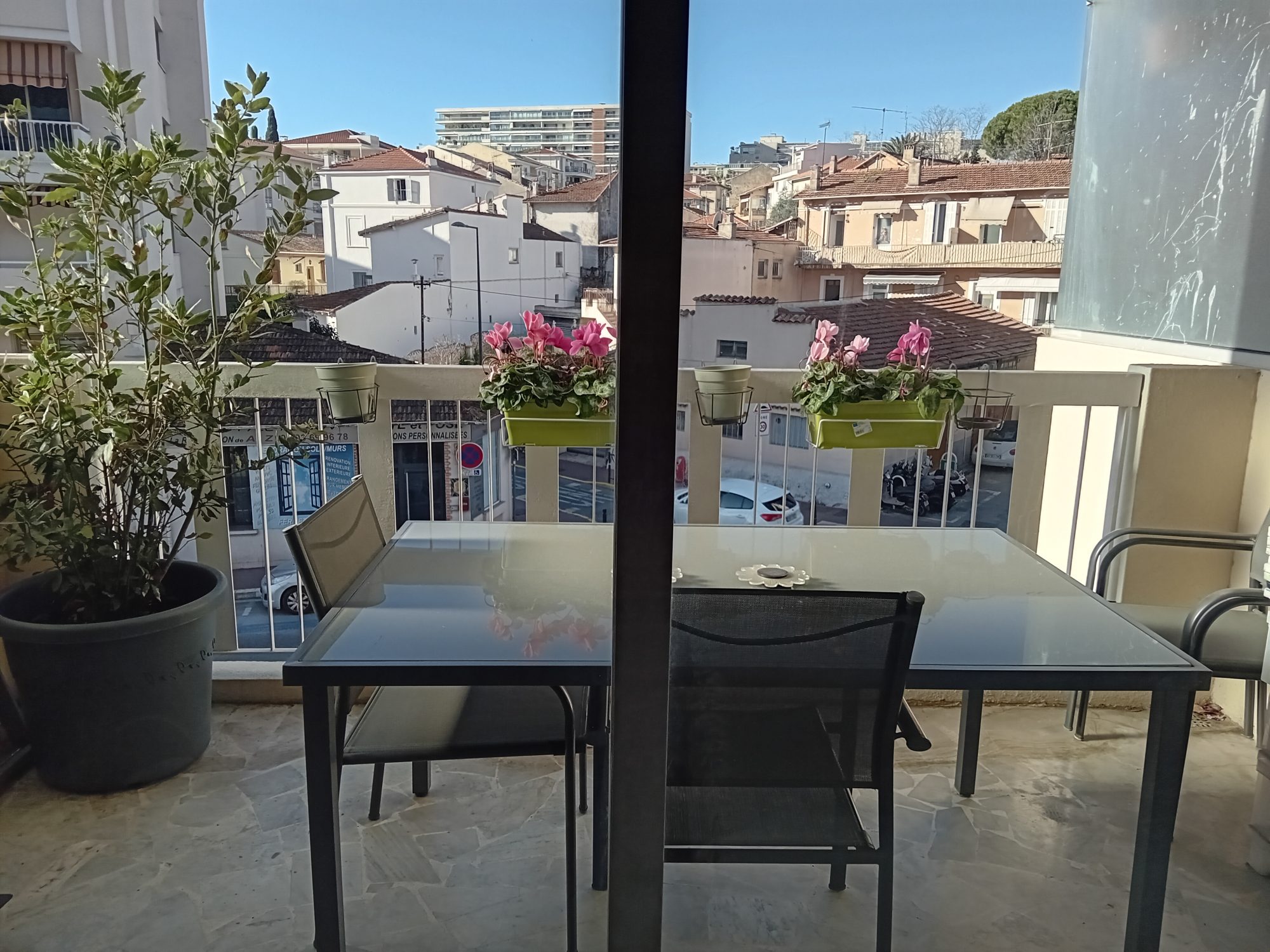 Beau studio à Cannes ! Quartier Pardo République