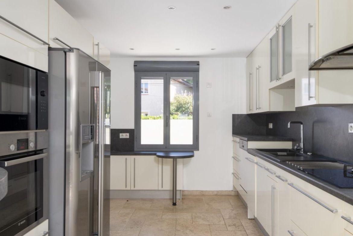 Maison de standing T5 Pont des Demoiselles