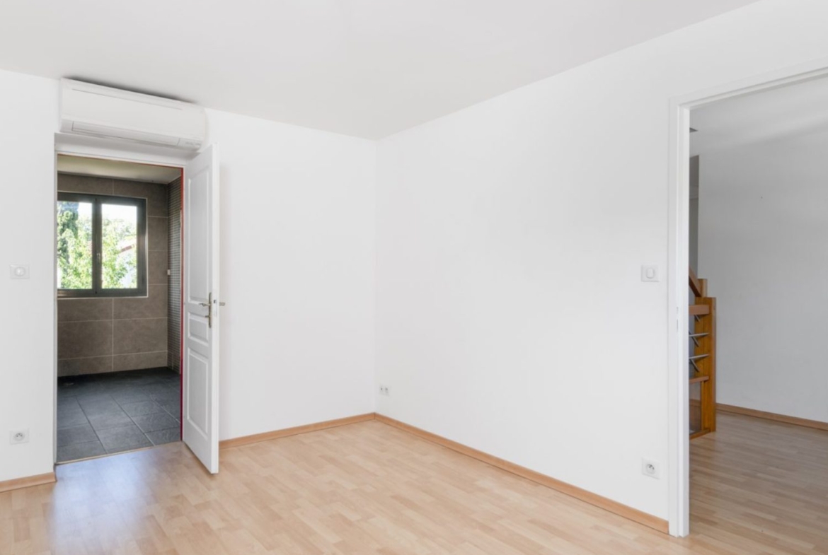 Maison de standing T5 Pont des Demoiselles