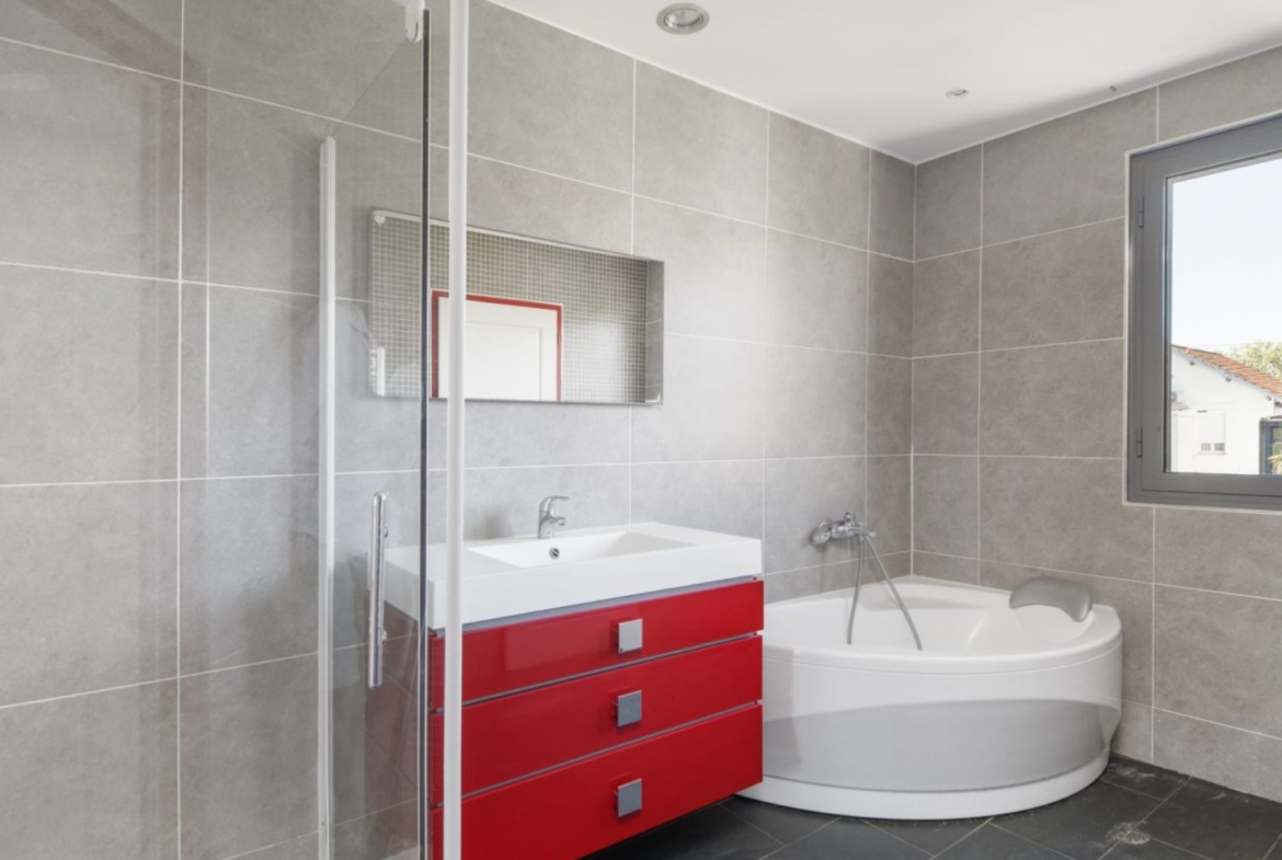 Maison de standing T5 Pont des Demoiselles