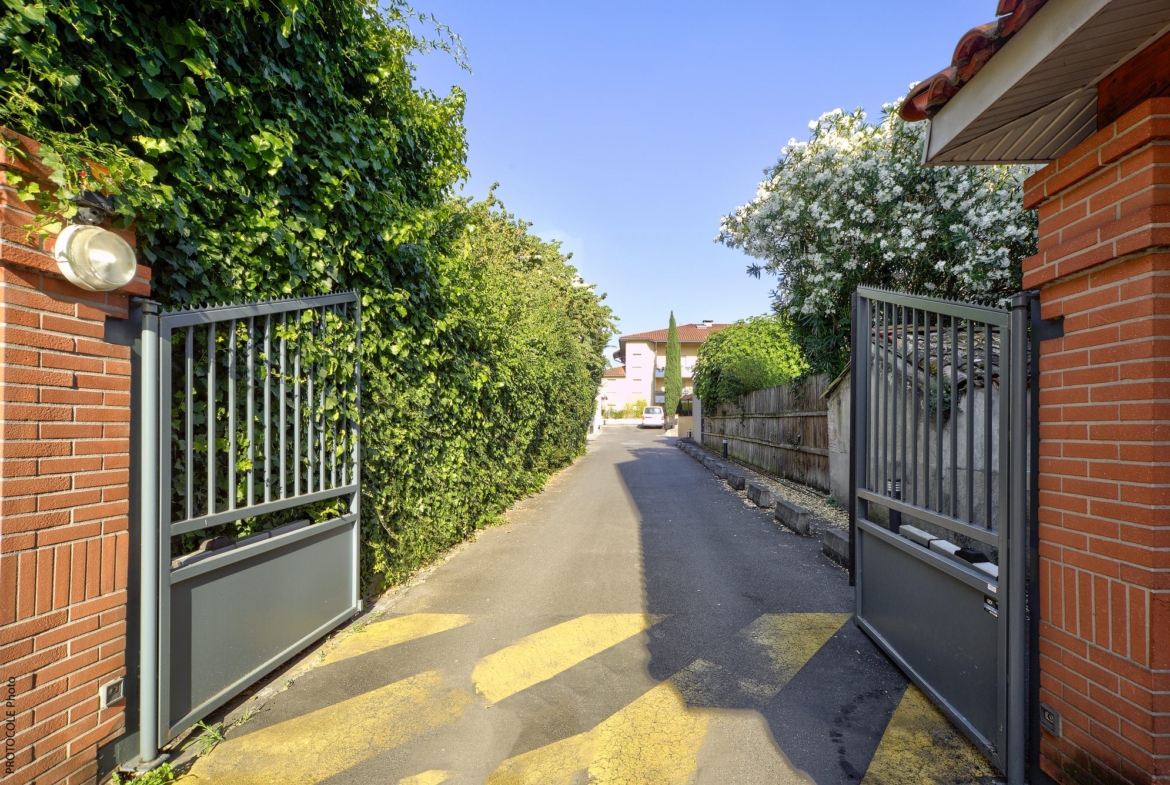Toulouse Minimes – T2 de 41 m² avec loggia et parking en sous-sol