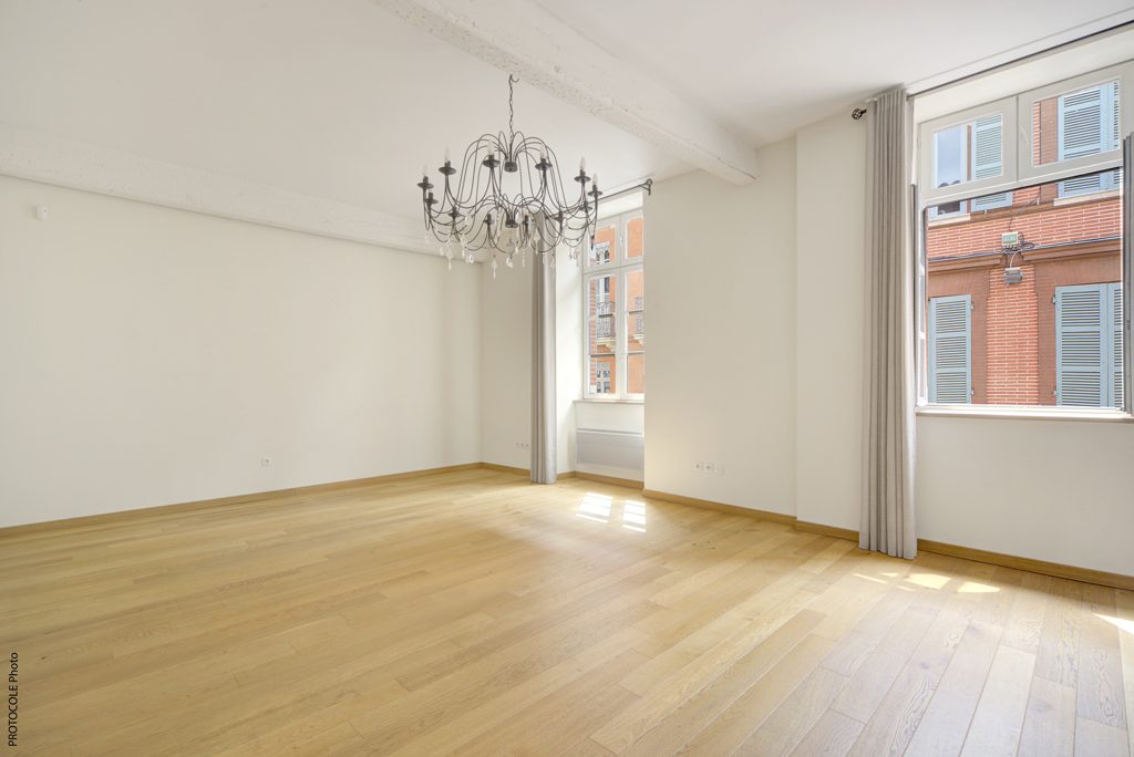 Toulouse hypercentre – Élégant T3 duplex avec parking